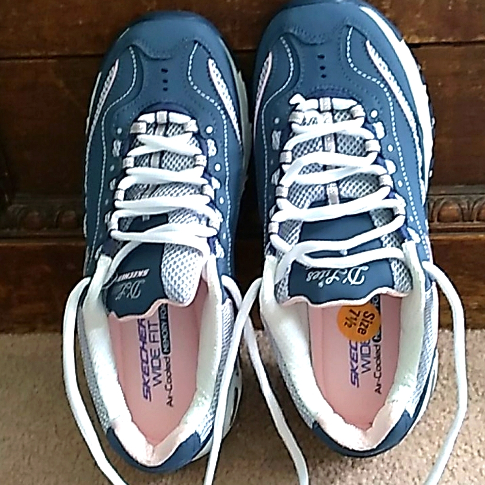 Sketches Air Cooled Athletic Shoes